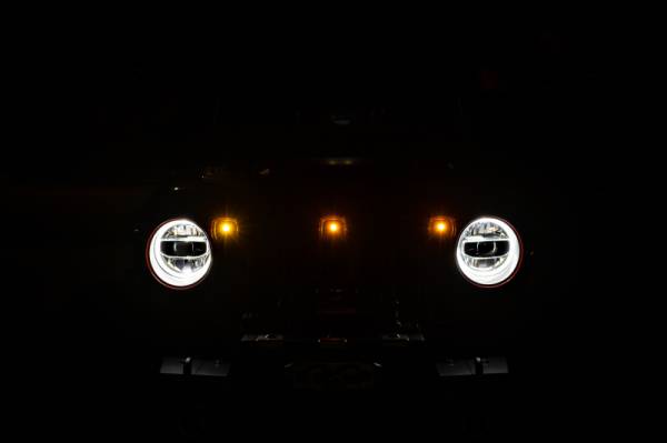 DV8 Offroad - DV8 Offroad GRJL-02 18-22 JEEP WRANGLER JL FRONT GRILL AMBER ACCENT LIGHTS GRJL-02 - Image 1