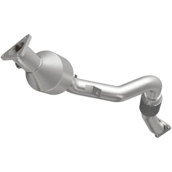 MagnaFlow Exhaust Products - MagnaFlow Exhaust Products OEM Grade Direct-Fit Catalytic Converter 52586 - Image 1