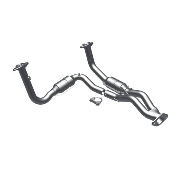 MagnaFlow Exhaust Products - MagnaFlow Exhaust Products OEM Grade Direct-Fit Catalytic Converter 49444 - Image 1