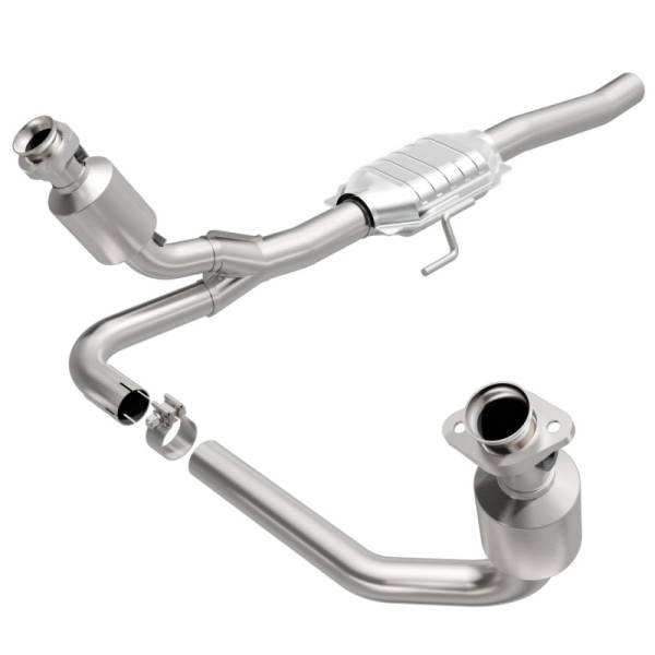 MagnaFlow Exhaust Products - MagnaFlow Exhaust Products California Direct-Fit Catalytic Converter 458043 - Image 1