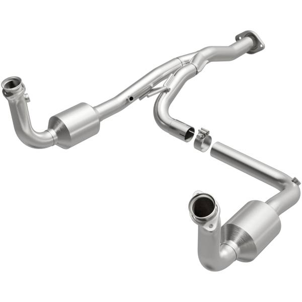 MagnaFlow Exhaust Products - MagnaFlow Exhaust Products California Direct-Fit Catalytic Converter 5451186 - Image 1