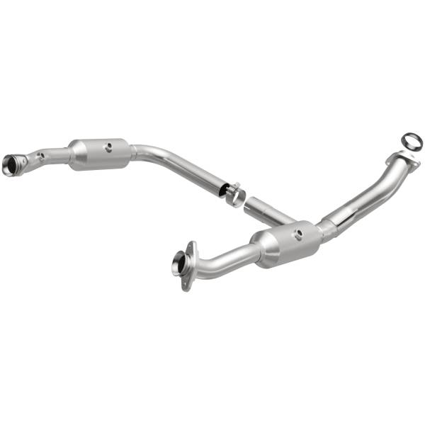 MagnaFlow Exhaust Products - MagnaFlow Exhaust Products OEM Grade Direct-Fit Catalytic Converter 49598 - Image 1