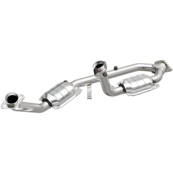 MagnaFlow Exhaust Products - MagnaFlow Exhaust Products California Direct-Fit Catalytic Converter 4451342 - Image 1