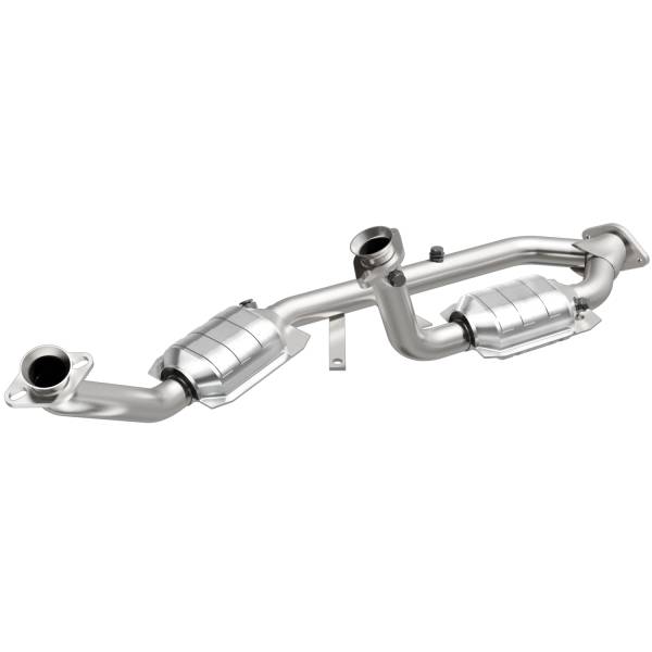 MagnaFlow Exhaust Products - MagnaFlow Exhaust Products HM Grade Direct-Fit Catalytic Converter 93342 - Image 1