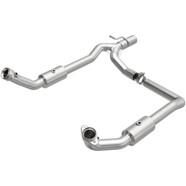 MagnaFlow Exhaust Products - MagnaFlow Exhaust Products California Direct-Fit Catalytic Converter 5551294 - Image 1