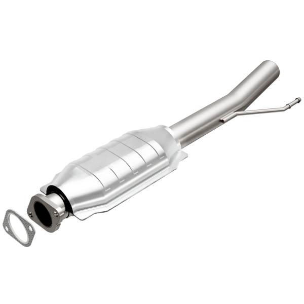 MagnaFlow Exhaust Products - MagnaFlow Exhaust Products OEM Grade Direct-Fit Catalytic Converter 49663 - Image 1