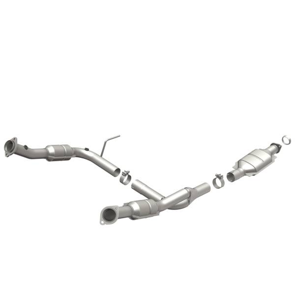 MagnaFlow Exhaust Products - MagnaFlow Exhaust Products HM Grade Direct-Fit Catalytic Converter 93108 - Image 1