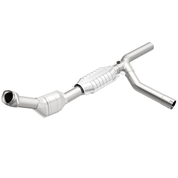 MagnaFlow Exhaust Products - MagnaFlow Exhaust Products HM Grade Direct-Fit Catalytic Converter 93391 - Image 1