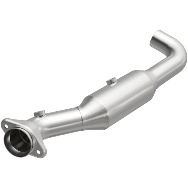 MagnaFlow Exhaust Products - MagnaFlow Exhaust Products California Direct-Fit Catalytic Converter 5551296 - Image 1