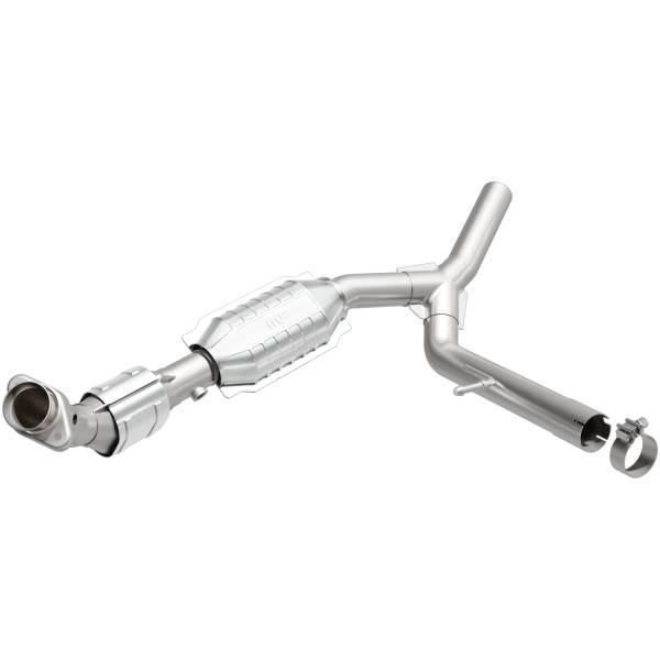MagnaFlow Exhaust Products - MagnaFlow Exhaust Products HM Grade Direct-Fit Catalytic Converter 93665 - Image 1
