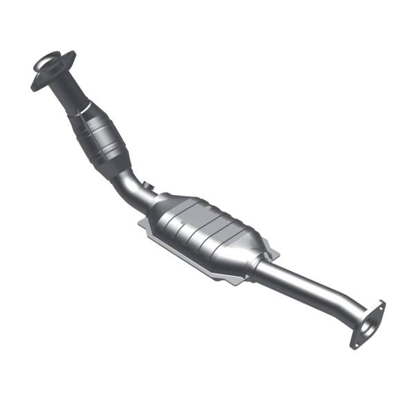 MagnaFlow Exhaust Products - MagnaFlow Exhaust Products OEM Grade Direct-Fit Catalytic Converter 49057 - Image 1