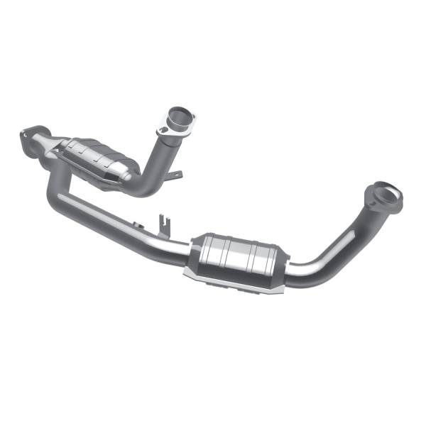 MagnaFlow Exhaust Products - MagnaFlow Exhaust Products California Direct-Fit Catalytic Converter 444034 - Image 1