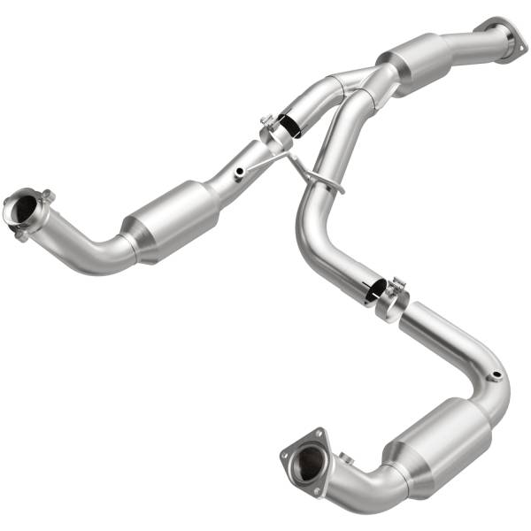 MagnaFlow Exhaust Products - MagnaFlow Exhaust Products California Direct-Fit Catalytic Converter 5582812 - Image 1
