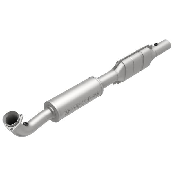 MagnaFlow Exhaust Products - MagnaFlow Exhaust Products HM Grade Direct-Fit Catalytic Converter 95473 - Image 1