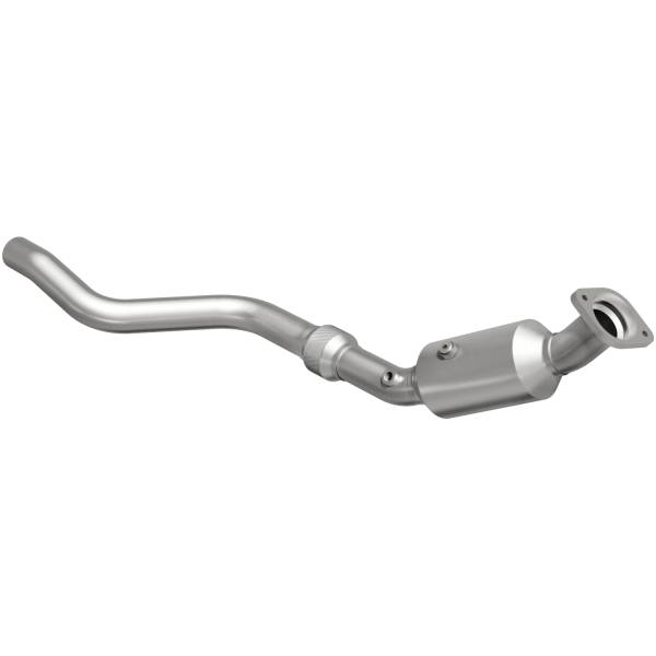 MagnaFlow Exhaust Products - MagnaFlow Exhaust Products OEM Grade Direct-Fit Catalytic Converter 49243 - Image 1