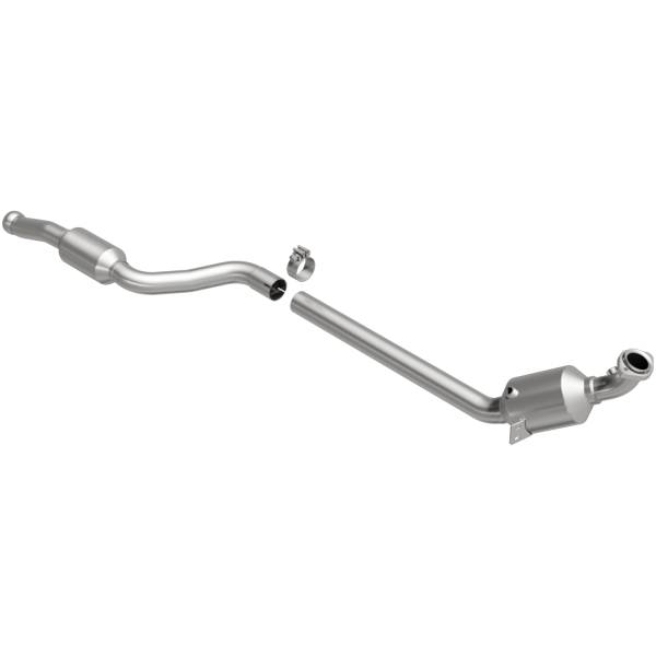 MagnaFlow Exhaust Products - MagnaFlow Exhaust Products OEM Grade Direct-Fit Catalytic Converter 21-447 - Image 1