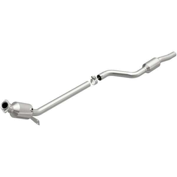 MagnaFlow Exhaust Products - MagnaFlow Exhaust Products OEM Grade Direct-Fit Catalytic Converter 21-448 - Image 1