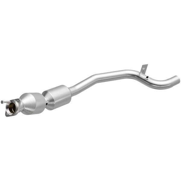 MagnaFlow Exhaust Products - MagnaFlow Exhaust Products OEM Grade Direct-Fit Catalytic Converter 21-608 - Image 1