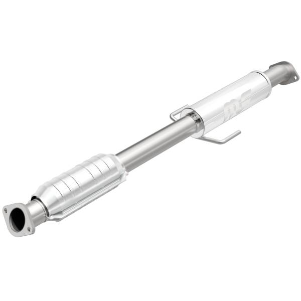 MagnaFlow Exhaust Products - MagnaFlow Exhaust Products OEM Grade Direct-Fit Catalytic Converter 51133 - Image 1