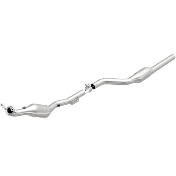 MagnaFlow Exhaust Products - MagnaFlow Exhaust Products OEM Grade Direct-Fit Catalytic Converter 51687 - Image 1