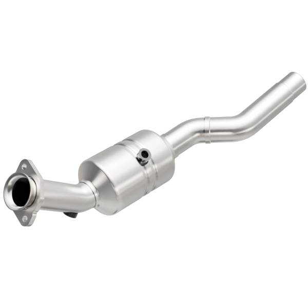 MagnaFlow Exhaust Products - MagnaFlow Exhaust Products OEM Grade Direct-Fit Catalytic Converter 51948 - Image 1