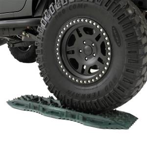 Smittybilt - Smittybilt A.E.R.-All Element Ramps-Mud/Snow/Sand Traction Aids-Pair 2790 - 2790 - Image 4
