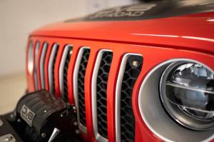 DV8 Offroad - DV8 Offroad GRJL-02 18-22 JEEP WRANGLER JL FRONT GRILL AMBER ACCENT LIGHTS GRJL-02 - Image 14