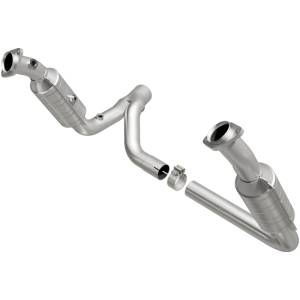 MagnaFlow Exhaust Products - MagnaFlow Exhaust Products OEM Grade Direct-Fit Catalytic Converter 52451 - Image 1
