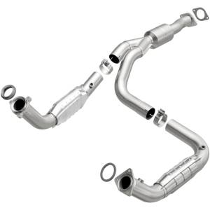 MagnaFlow Exhaust Products OEM Grade Direct-Fit Catalytic Converter 52113