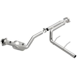 MagnaFlow Exhaust Products - MagnaFlow Exhaust Products OEM Grade Direct-Fit Catalytic Converter 52156 - Image 1