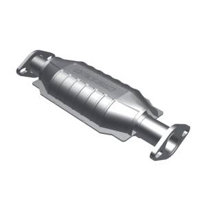 MagnaFlow Exhaust Products Standard Grade Direct-Fit Catalytic Converter 23884