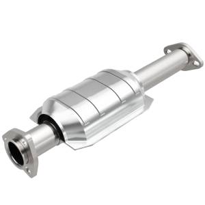 MagnaFlow Exhaust Products Standard Grade Direct-Fit Catalytic Converter 22619