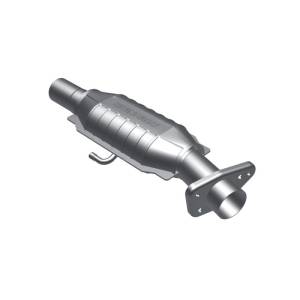 MagnaFlow Exhaust Products Standard Grade Direct-Fit Catalytic Converter 93418