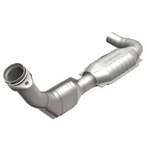 MagnaFlow Exhaust Products - MagnaFlow Exhaust Products California Direct-Fit Catalytic Converter 447135 - Image 2
