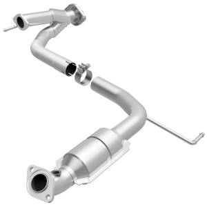 MagnaFlow Exhaust Products - MagnaFlow Exhaust Products OEM Grade Direct-Fit Catalytic Converter 49701 - Image 1