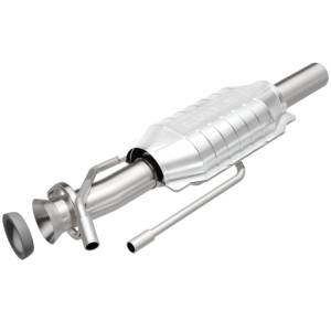 MagnaFlow Exhaust Products - MagnaFlow Exhaust Products Standard Grade Direct-Fit Catalytic Converter 23359 - Image 1