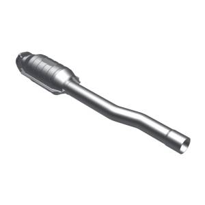MagnaFlow Exhaust Products - MagnaFlow Exhaust Products Standard Grade Direct-Fit Catalytic Converter 23826 - Image 1