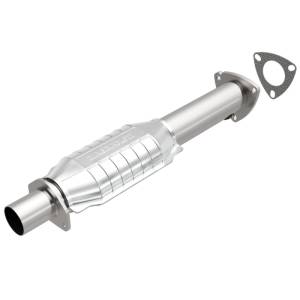 MagnaFlow Exhaust Products - MagnaFlow Exhaust Products Standard Grade Direct-Fit Catalytic Converter 93483 - Image 1