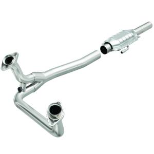MagnaFlow Exhaust Products Standard Grade Direct-Fit Catalytic Converter 93307