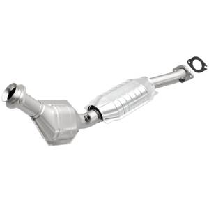 MagnaFlow Exhaust Products - MagnaFlow Exhaust Products HM Grade Direct-Fit Catalytic Converter 23327 - Image 1