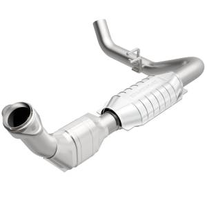 MagnaFlow Exhaust Products California Direct-Fit Catalytic Converter 447117
