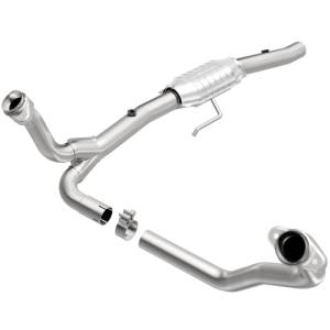 MagnaFlow Exhaust Products - MagnaFlow Exhaust Products OEM Grade Direct-Fit Catalytic Converter 49469 - Image 1