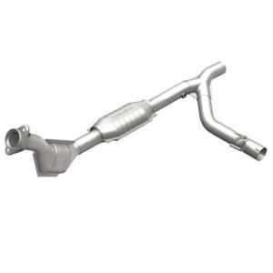 MagnaFlow Exhaust Products - MagnaFlow Exhaust Products HM Grade Direct-Fit Catalytic Converter 93397 - Image 1