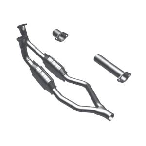 MagnaFlow Exhaust Products - MagnaFlow Exhaust Products Standard Grade Direct-Fit Catalytic Converter 23821 - Image 1