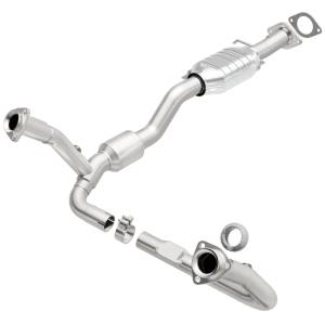 MagnaFlow Exhaust Products OEM Grade Direct-Fit Catalytic Converter 49481