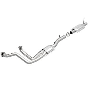 MagnaFlow Exhaust Products HM Grade Direct-Fit Catalytic Converter 93190