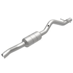 MagnaFlow Exhaust Products HM Grade Direct-Fit Catalytic Converter 93219