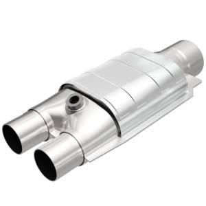 MagnaFlow Exhaust Products - MagnaFlow Exhaust Products HM Grade Universal Catalytic Converter - 3.00in. 99047HM - Image 1