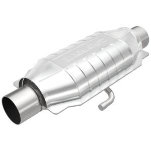 MagnaFlow Exhaust Products - MagnaFlow Exhaust Products Standard Grade Universal Catalytic Converter - 2.50in. 94016 - Image 2