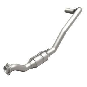 MagnaFlow Exhaust Products HM Grade Direct-Fit Catalytic Converter 93417